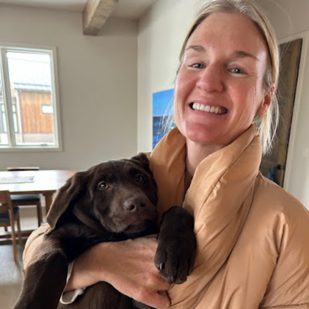 Meet your Posher, Holly